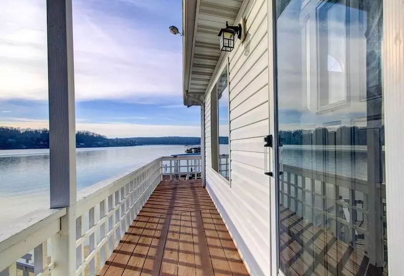Boat Doat: Lake Of The Ozarks Vacation Home!