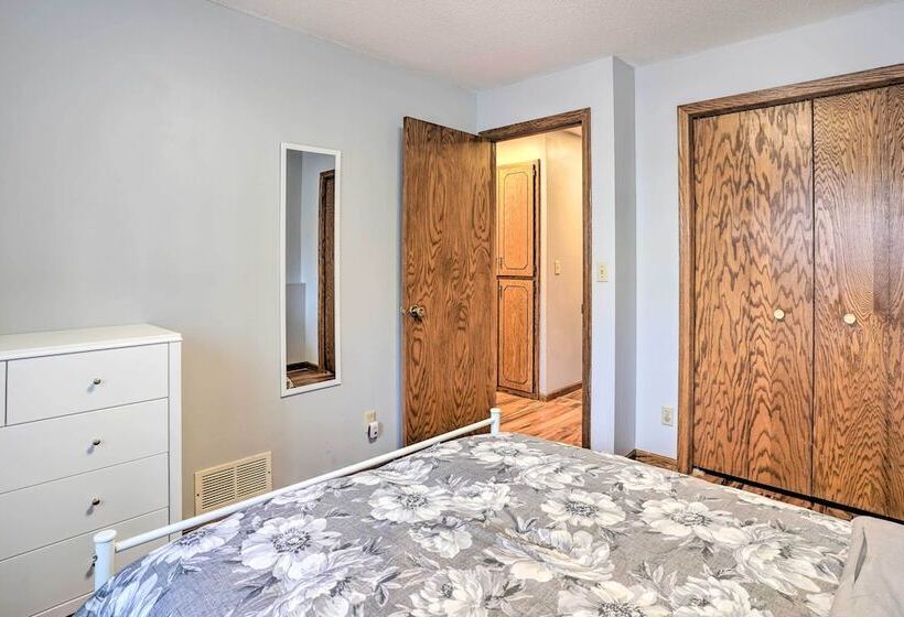 Lovely Minneapolis Home Near Target Field!