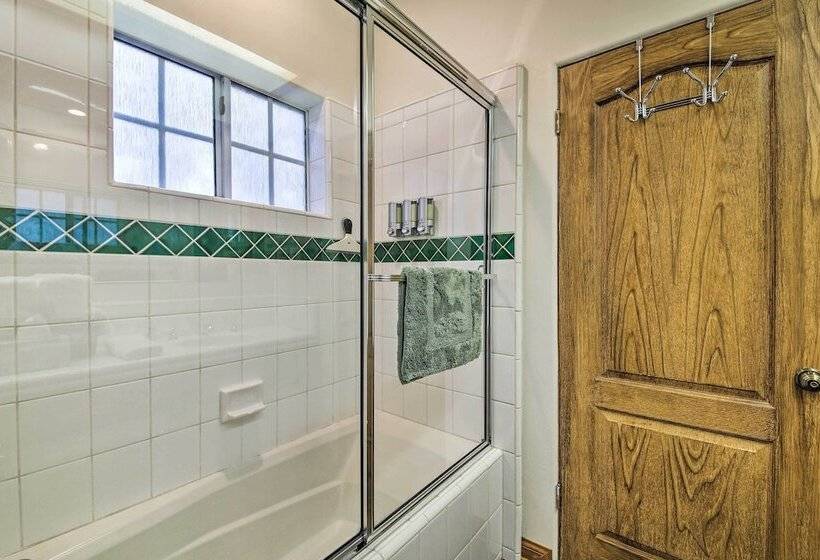 Luxe Lake Arrowhead Home W/ Deck, 3 Mi To Village!