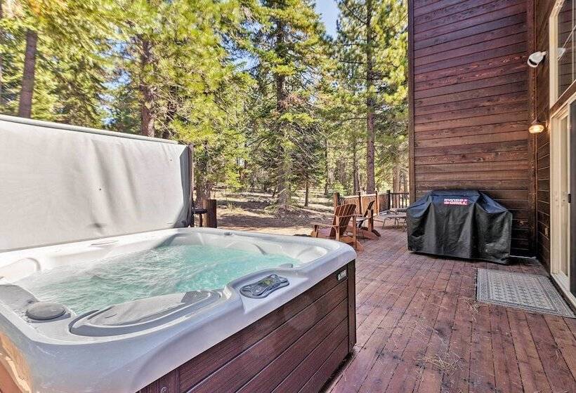 Truckee Escape W/ Hot Tub Near Ski Resorts