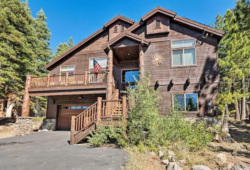 Truckee Escape W/ Hot Tub Near Ski Resorts