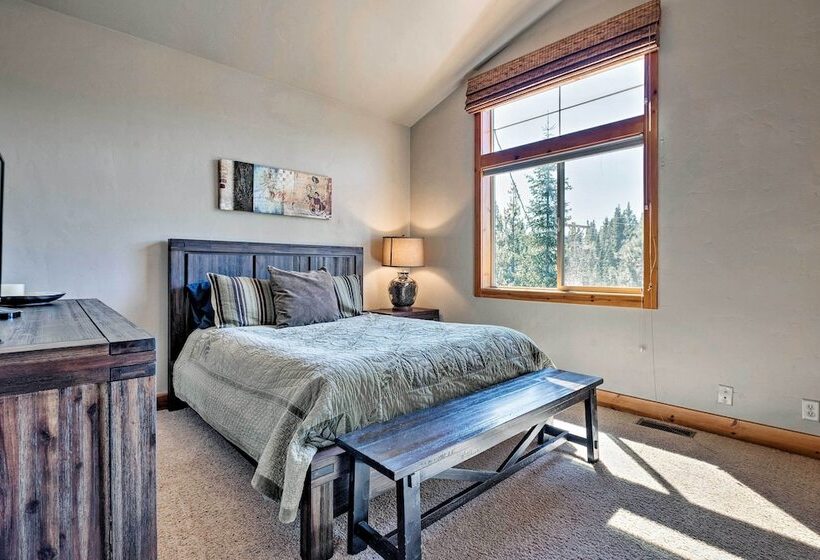Truckee Escape W/ Hot Tub Near Ski Resorts