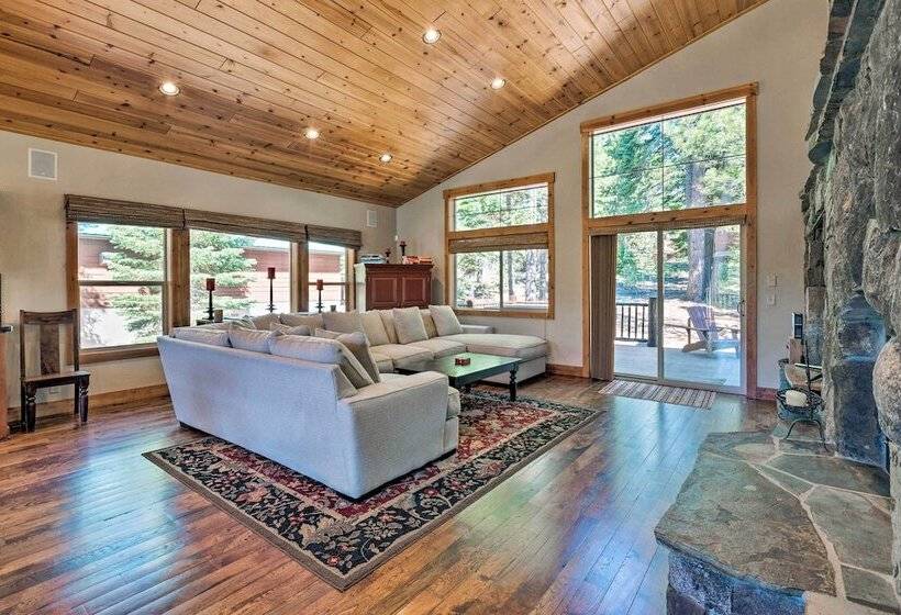 Truckee Escape W/ Hot Tub Near Ski Resorts