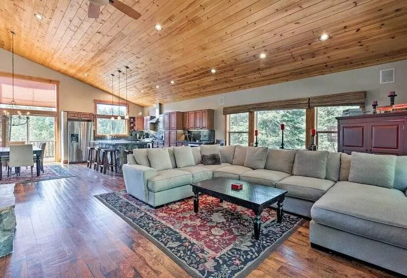 Truckee Escape W/ Hot Tub Near Ski Resorts
