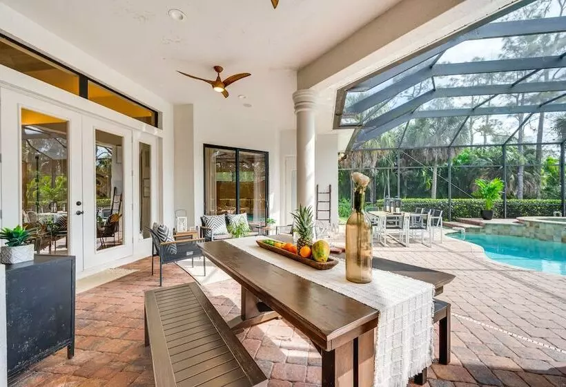 Luxury House With Private Acreage   Near Golfing!