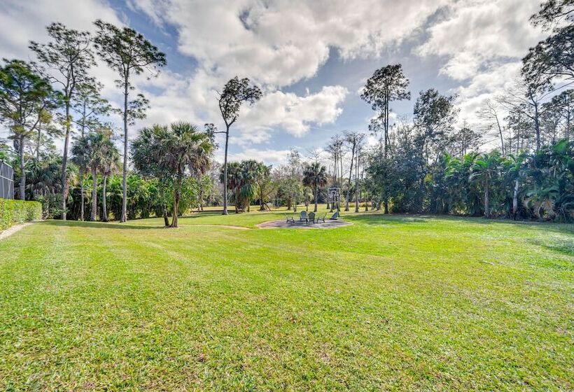 Luxury House With Private Acreage   Near Golfing!