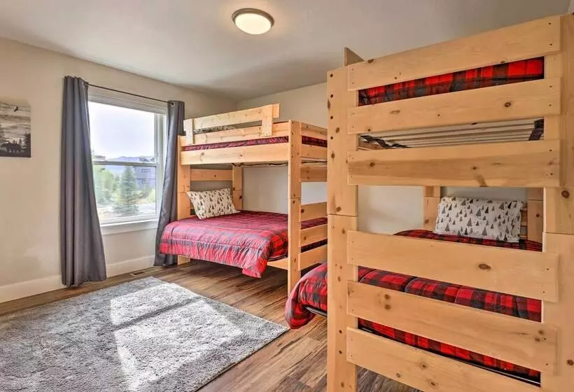 Walk To Golf: Modern Mtn View Home In Granby