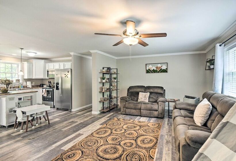 Modern Northfield Family Cabin W/ Hot Tub!