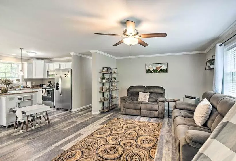 Modern Northfield Family Cabin W/ Hot Tub!