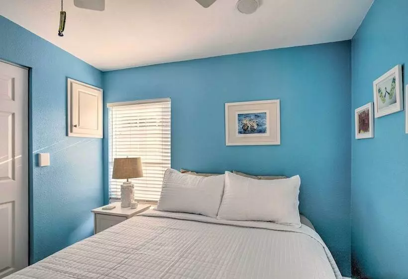 Nettles Island Jensen Beach Home: Walk To Ocean!