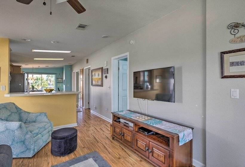 Nettles Island Jensen Beach Home: Walk To Ocean!