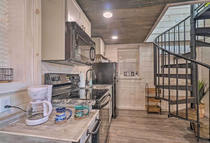 Peaceful Cookeville Cabin On 52 Acres!