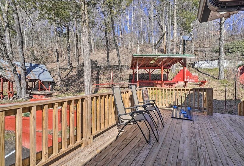 Peaceful Cookeville Cabin On 52 Acres!