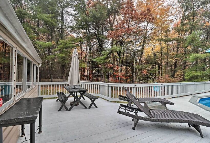 Pocono Home W/ Hot Tub, Fireplace, & Game Room!