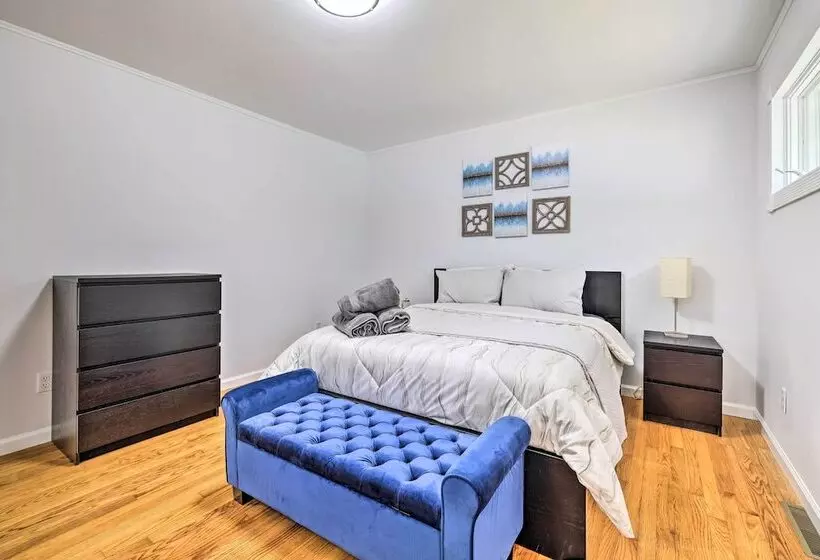 Pocono Home W/ Hot Tub, Fireplace, & Game Room!