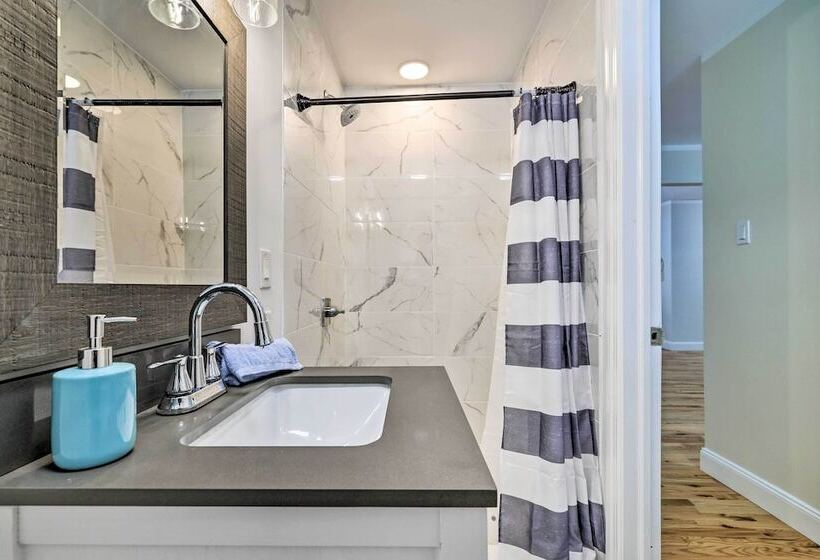 Pocono Home W/ Hot Tub, Fireplace, & Game Room!