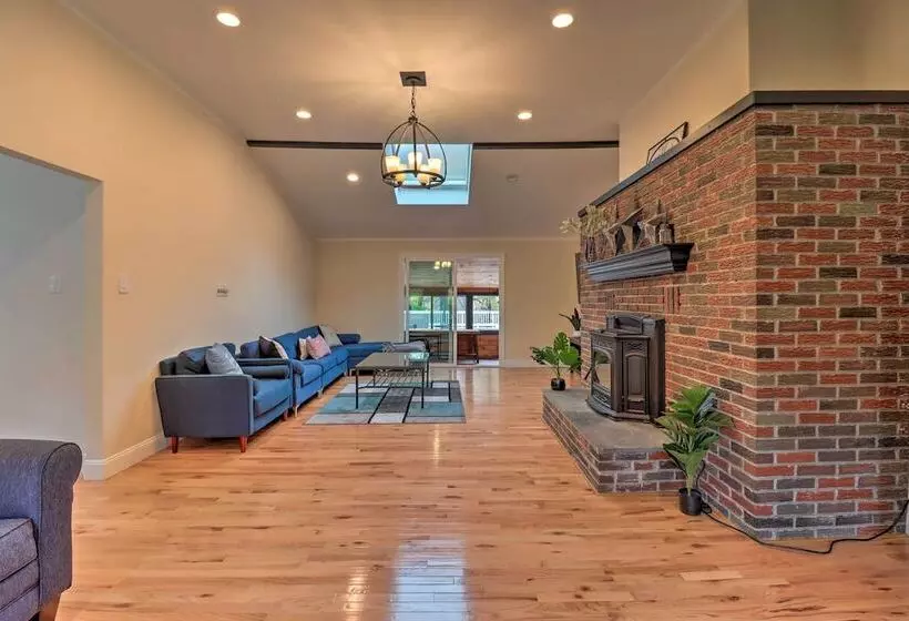 Pocono Home W/ Hot Tub, Fireplace, & Game Room!