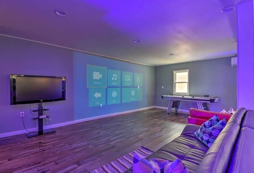 Pocono Home W/ Hot Tub, Fireplace, & Game Room!