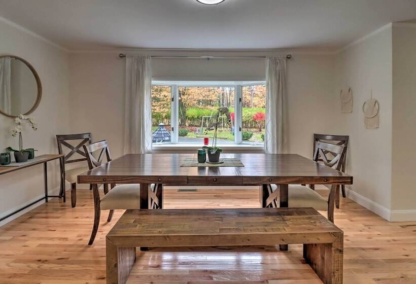 Pocono Home W/ Hot Tub, Fireplace, & Game Room!