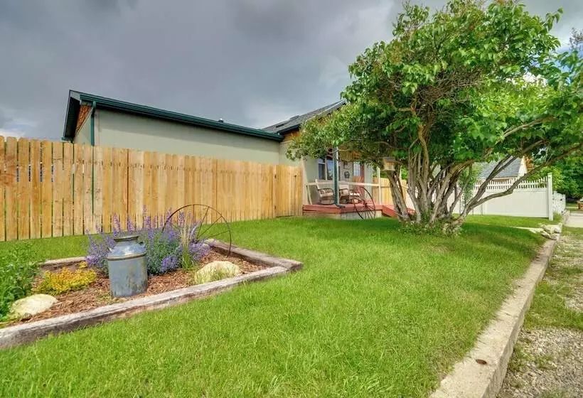 Red Lodge Retreat W/ Hot Tub: 3 Blocks To Downtown