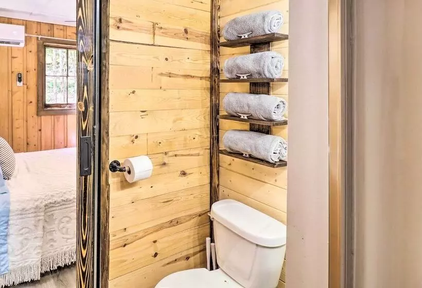 Remodeled Cabin W/ Fire Pit On Norfork Lake!