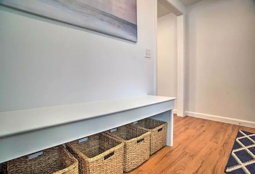 Remodeled East Falmouth Home   Close To Beaches!