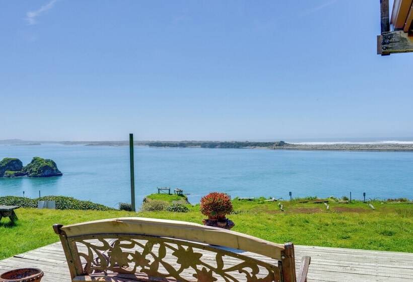 Smith River Home W/ Boat Launch & Ocean Views