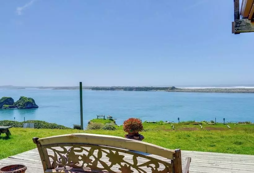 Smith River Home W/ Boat Launch & Ocean Views