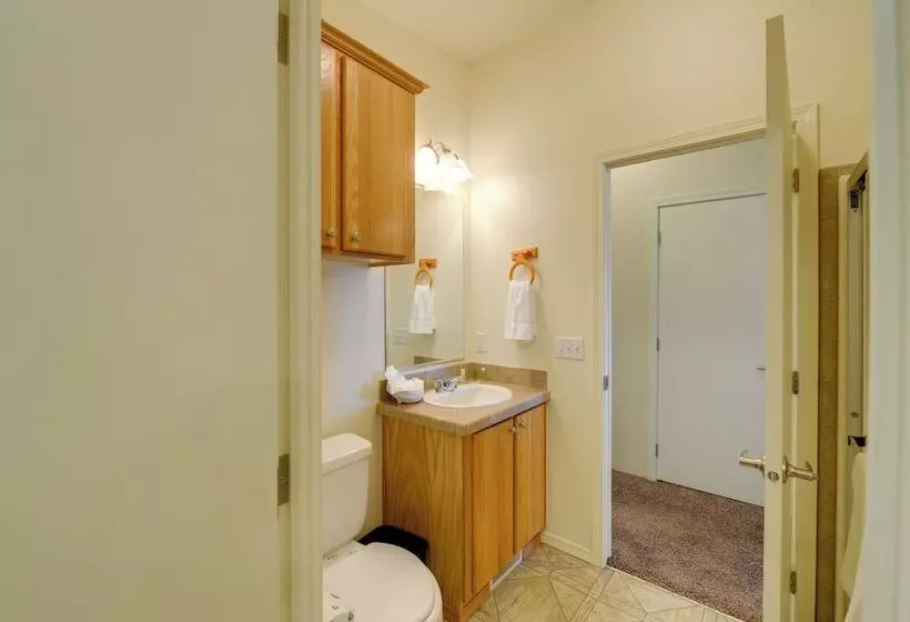 Smith River Home W/ Boat Launch & Ocean Views