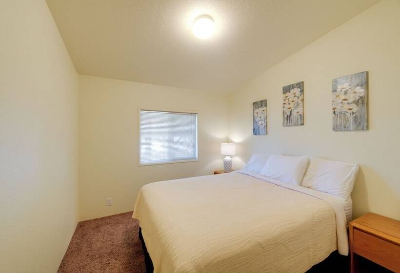 Smith River Home W/ Boat Launch & Ocean Views