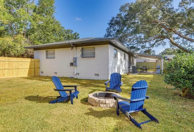 Stylish Pensacola Retreat W/ Patio & Grill!