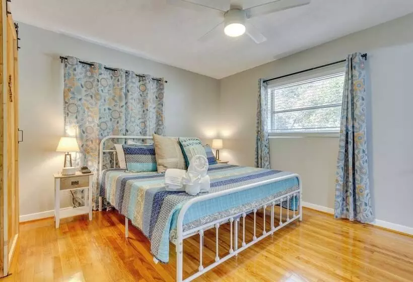 Stylish Pensacola Retreat W/ Patio & Grill!