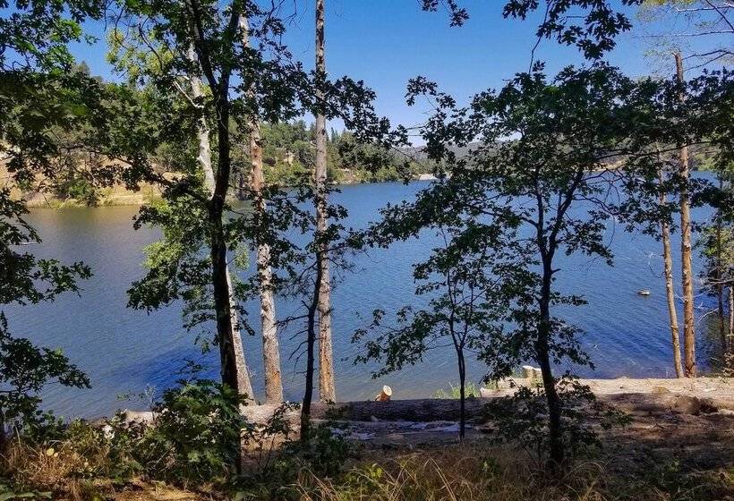 The Atomic Squirrel Lodge Lake Gregory Getaway!