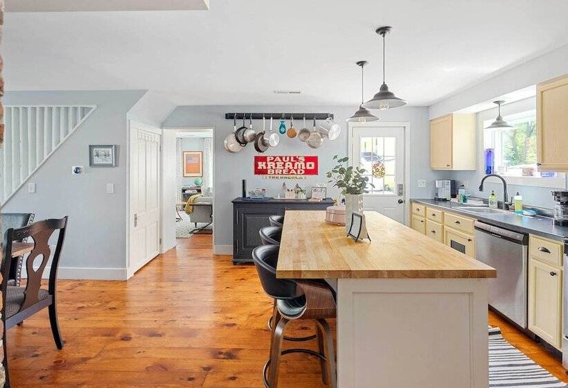 The Fiveten Federal Downtown Galena Gem!