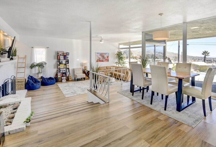 Tranquil Home W/ Pool   14 Mi To Joshua Tree!