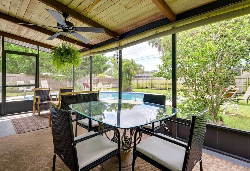 Uncle Louie S Gulf Coast Retreat W/ Outdoor Oasis!