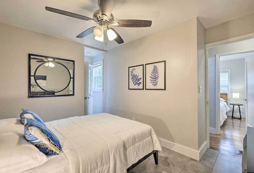 Updated Fayetteville Home < 2 Miles To Uark!