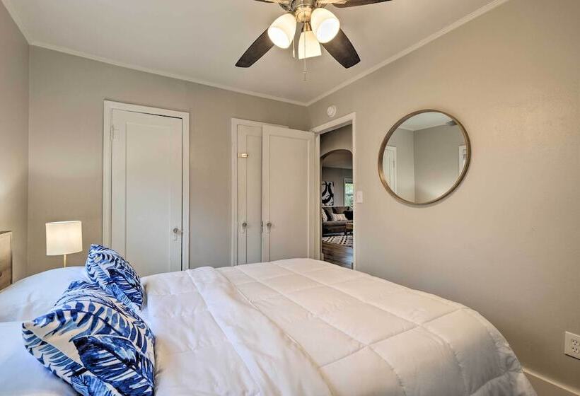 Updated Fayetteville Home < 2 Miles To Uark!