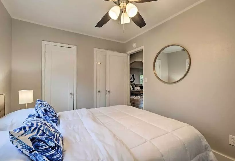 Updated Fayetteville Home < 2 Miles To Uark!