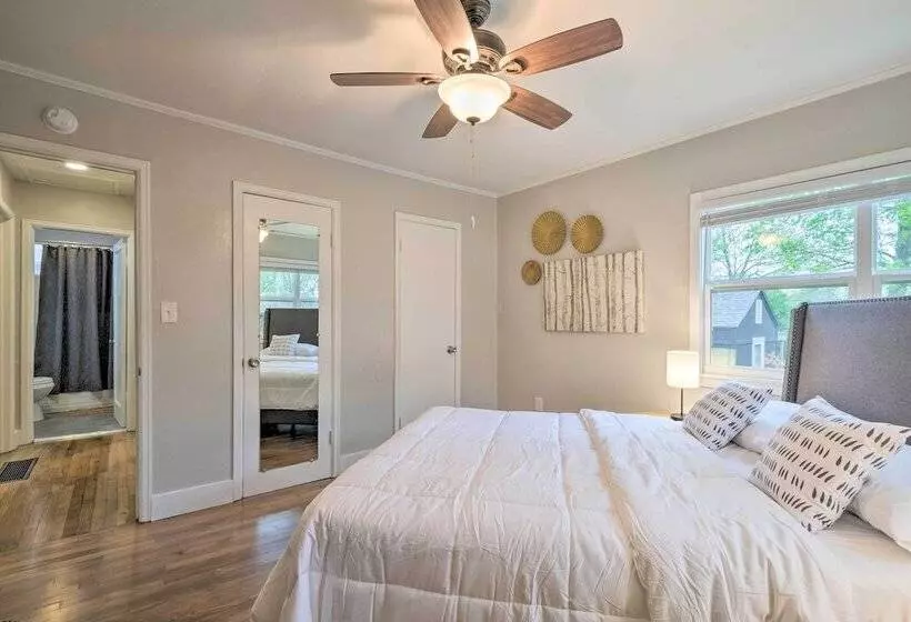 Updated Fayetteville Home < 2 Miles To Uark!