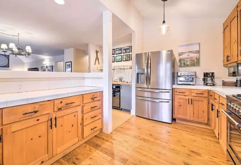 Warm Truckee Cabin On Northstar Shuttle Route