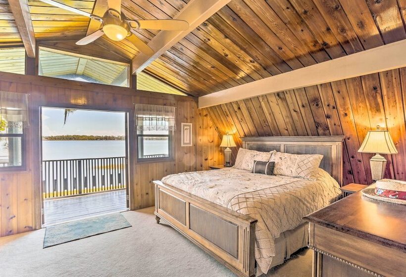 Lakefront Home W/ Game Room, Kayaks, & Fire Pit