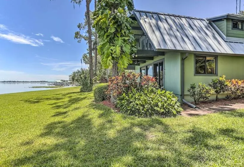Lakefront Home W/ Game Room, Kayaks, & Fire Pit