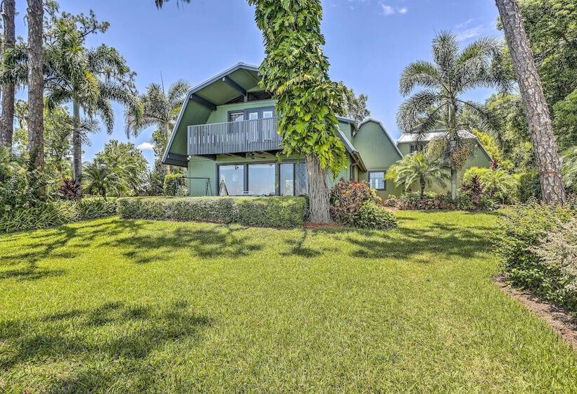 Lakefront Home W/ Game Room, Kayaks, & Fire Pit