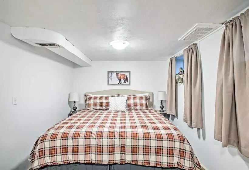 Whimsical Coeur D Alene Escape, Walk To Beach!