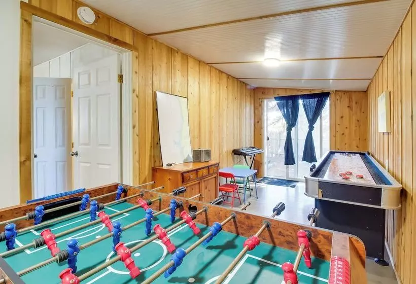 Bandon Home W/ Patio, Steps To South Jetty Park