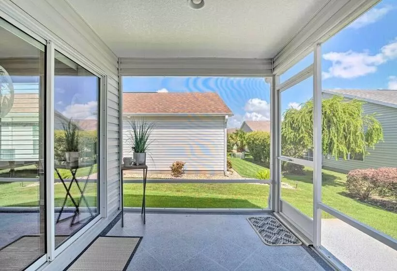Bright Florida Home Near Tons Of Golf Courses