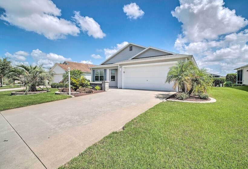 Bright Florida Home Near Tons Of Golf Courses