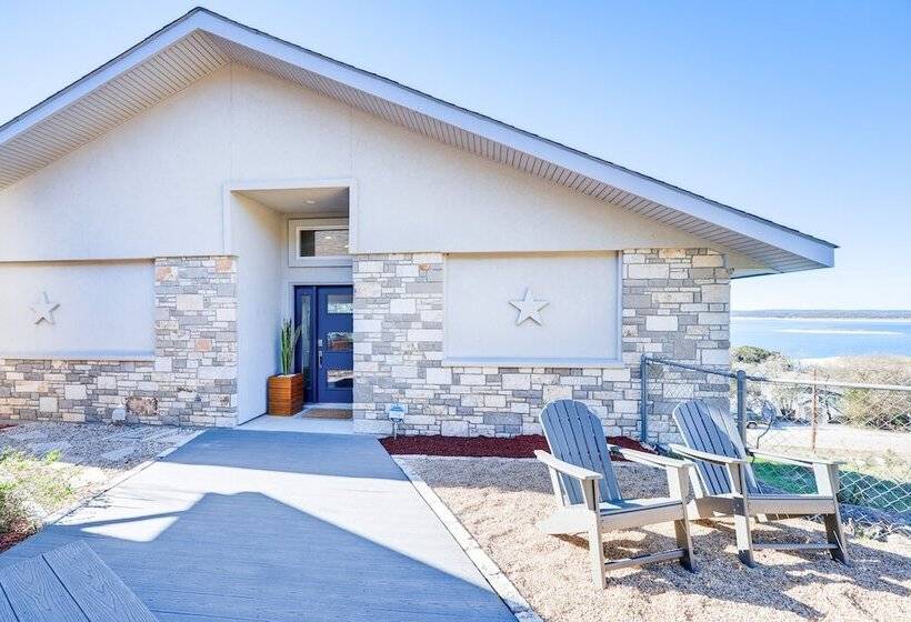 Canyon Lake Retreat W/ Hot Tub, Decks & Lake Views