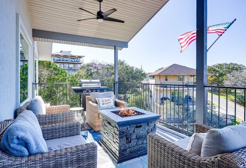 Canyon Lake Retreat W/ Hot Tub, Decks & Lake Views